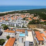 Boutique Living - Rooftop Pool & Sea Views Назаре