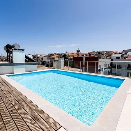 Boutique Living - Rooftop Pool & Sea Views נאזרה