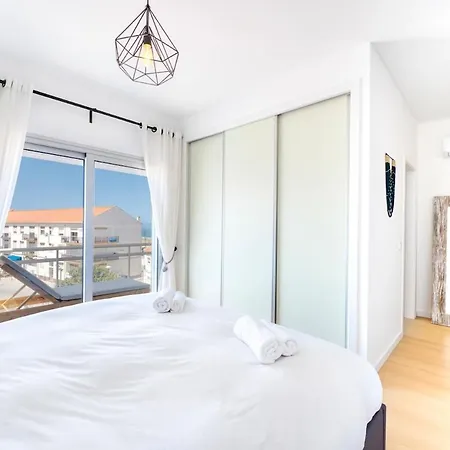 Boutique Living - Rooftop Pool & Sea Views דירה נאזרה