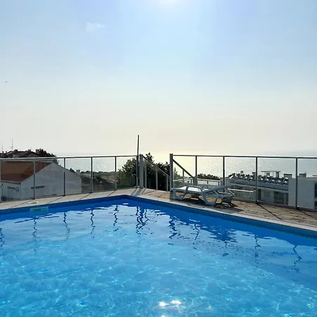Apartment Boutique Living - Rooftop Pool & Sea Views *
