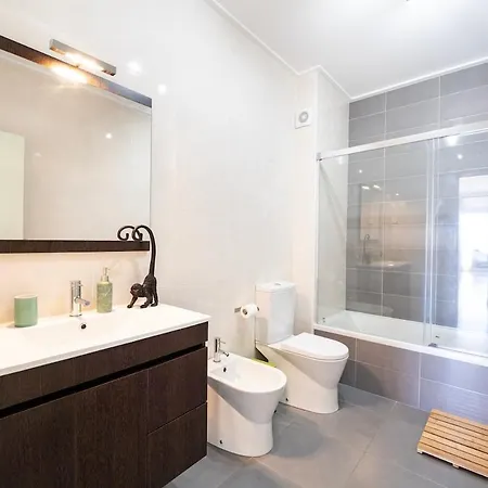 Apartament Boutique Living - Rooftop Pool & Sea Views Nazaré