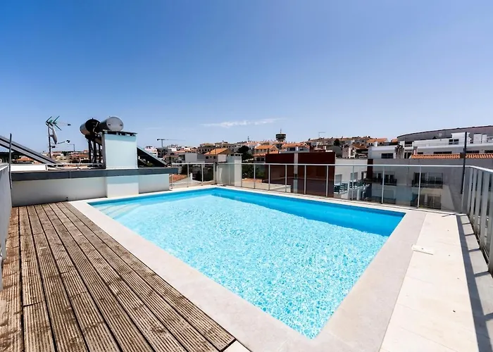 Boutique Living - Rooftop Pool & Sea Views Nazaré