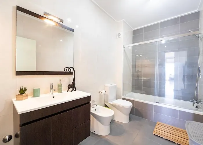 Apartment Boutique Living - Rooftop Pool & Sea Views Nazaré