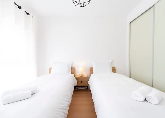 Boutique Living - Rooftop Pool & Sea Views Nazaré